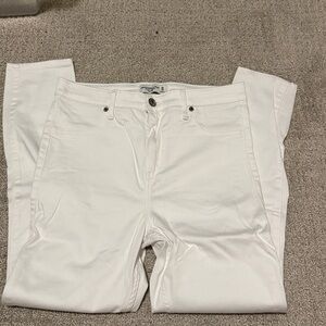 Abercrombie & Fitch Women's White the Jean Legging high rise